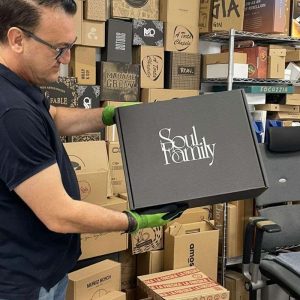 cajas para sombreros 45x35x16 personalizada en negro